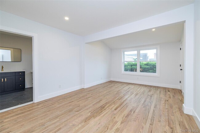 Building Photo - 62 Central Ave