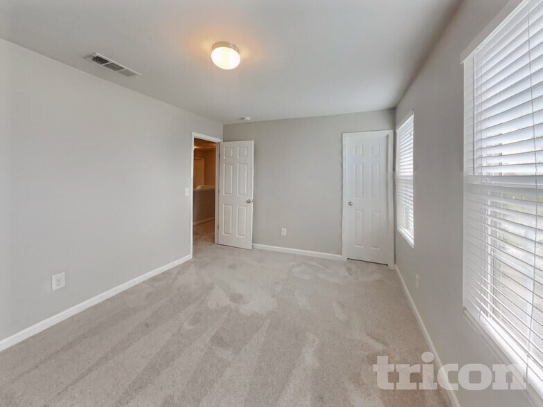 Building Photo - 1031 Fulman Rd