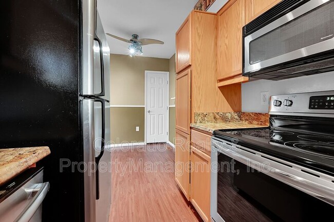 Building Photo - 2436 W 82nd Pl