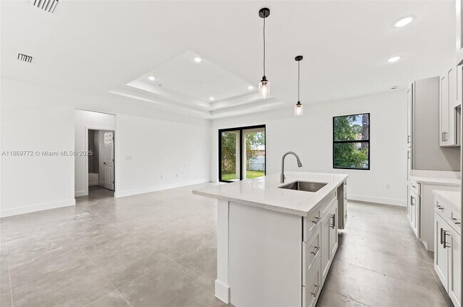 Building Photo - 3705-3737 37th St SW
