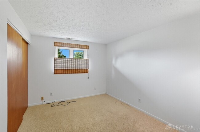 Building Photo - 1033 Georgian Dr