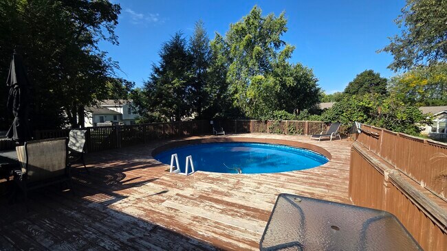 Building Photo - 3611 Fawn Ln