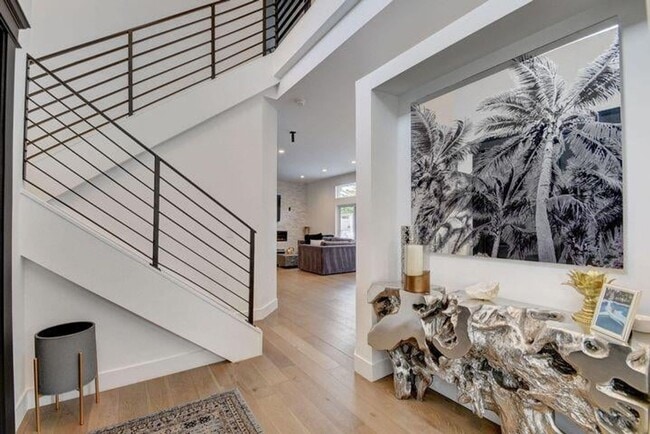 Building Photo - 6298 Sand Hills Cir