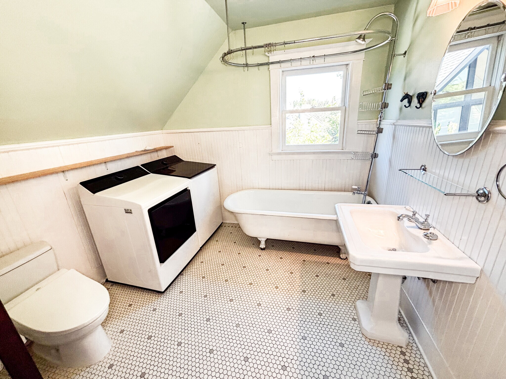 Bathroom with new washer dryer - 527 NE Fargo St