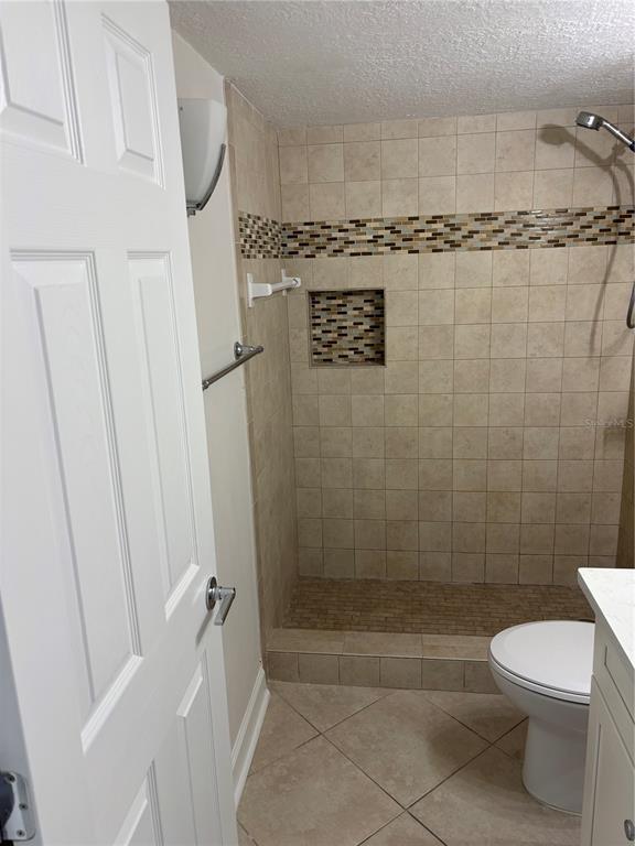 Building Photo - 7401 Bay Island Dr S