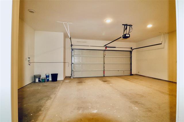 Building Photo - 1524 Sphinx St