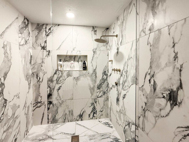 Building Photo - 309-11 South St