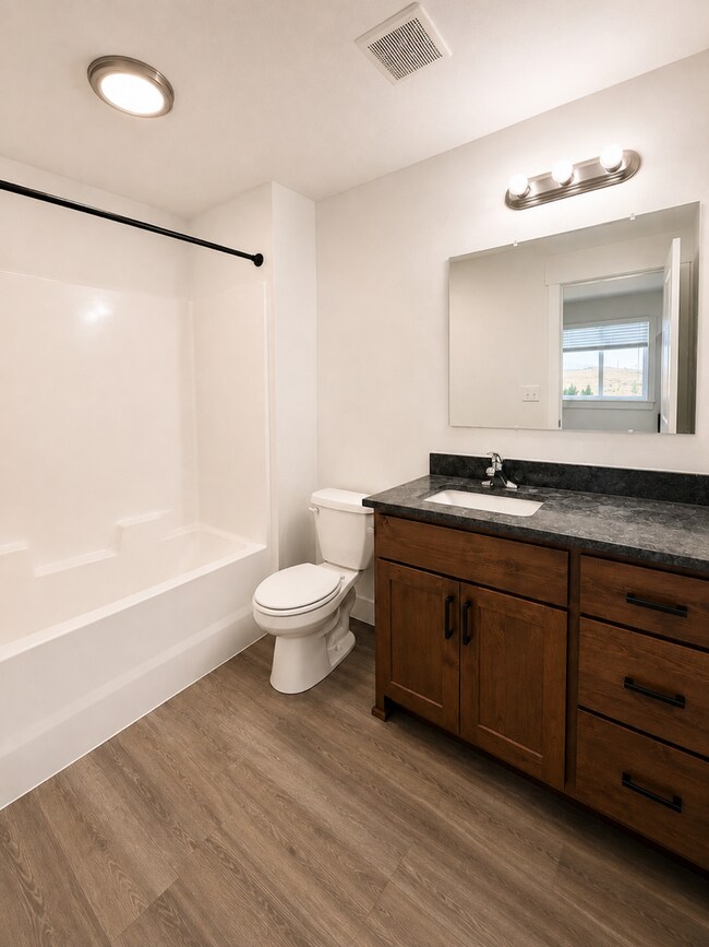 Building Photo - 1309 Fairground Dr