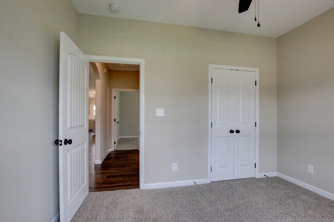 Building Photo - 2547 Rafiki Dr