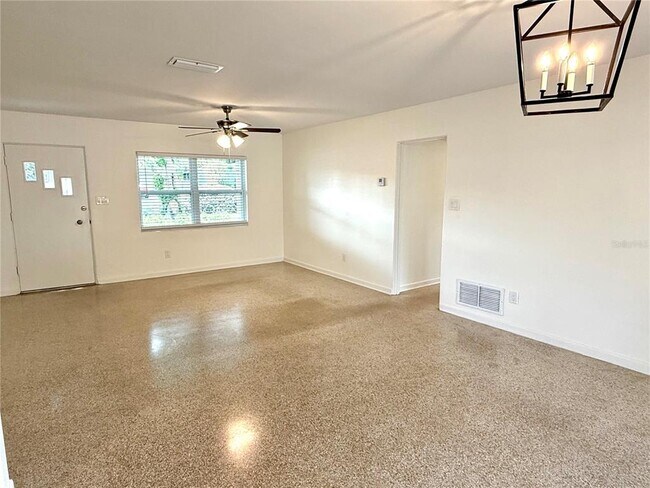 Building Photo - 431 Page St