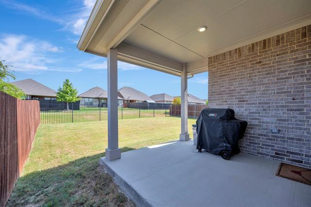 Building Photo - 2028 Windsor Dr