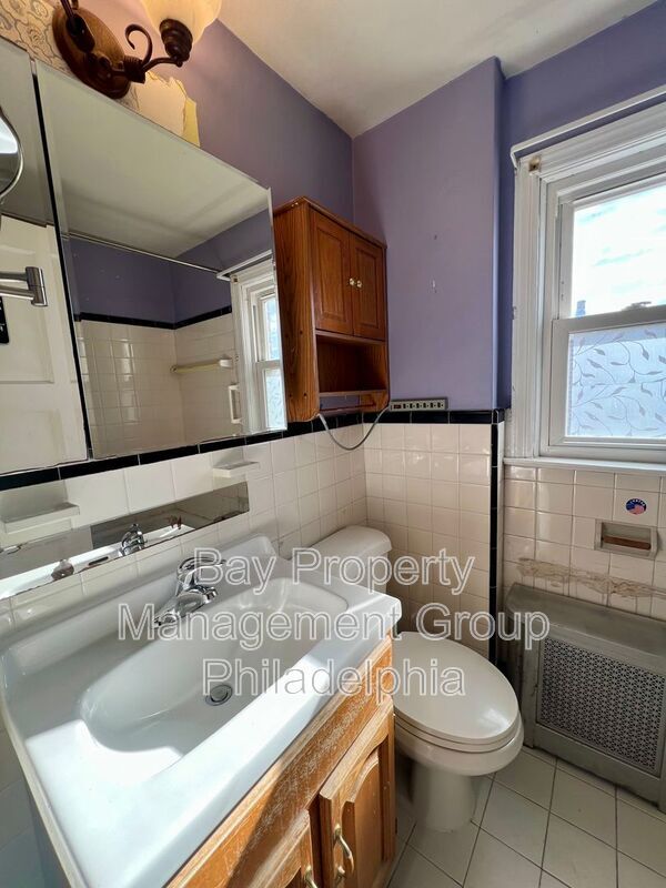 Building Photo - 1243 Wilson Dr