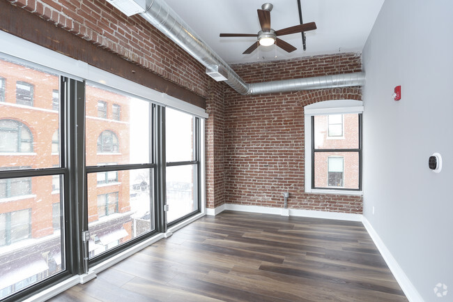 Interior Photo - OGGI Lofts