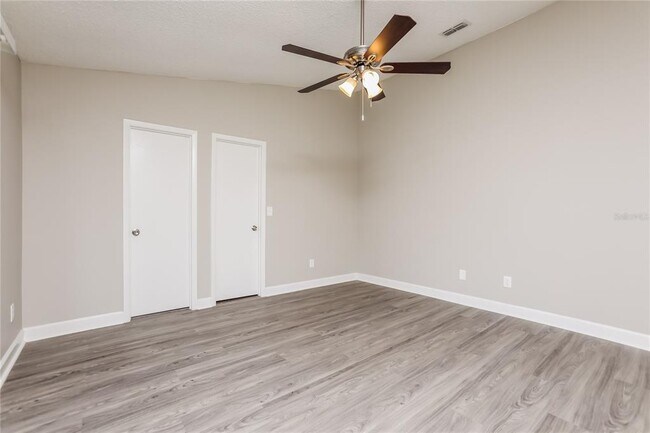 Building Photo - 616 Charing Cross Ct
