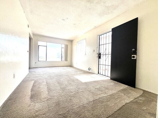Building Photo - 2160 Grand Ave