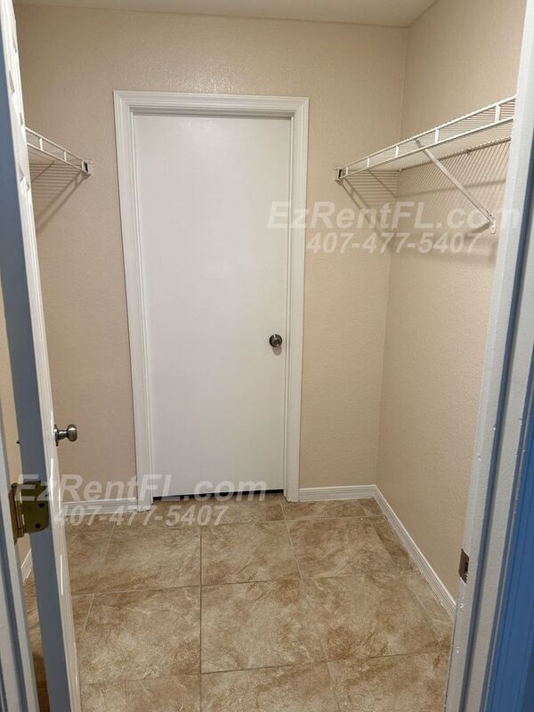 Building Photo - 944 9th St