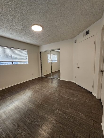 Building Photo - 5325 Denny Ave