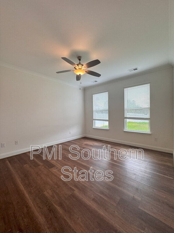 Building Photo - 1 Solis Ct