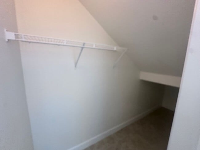 Building Photo - 10735 Ridgebrook Dr