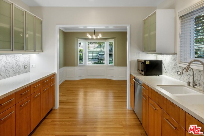 Building Photo - 4281 Motor Ave