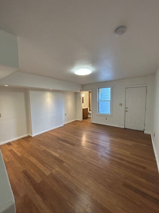 Building Photo - shad3162-3164