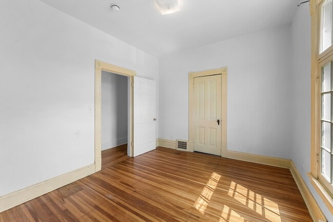 Bedroom 2 - 2559 Aldrich Ave S