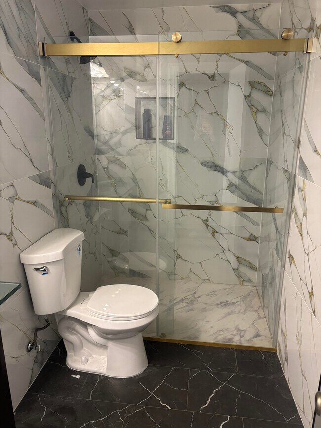 Building Photo - 109 Centre Ave