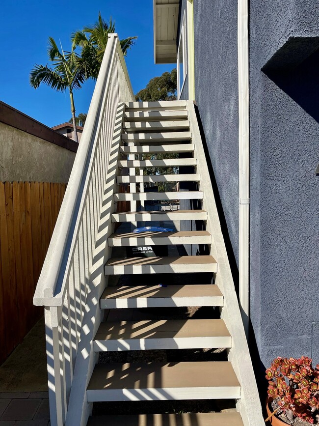 Entry Stairs - 26465 Via California