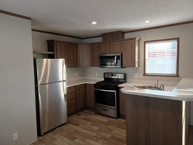 Primary Photo - 211 Magnolia Pl
