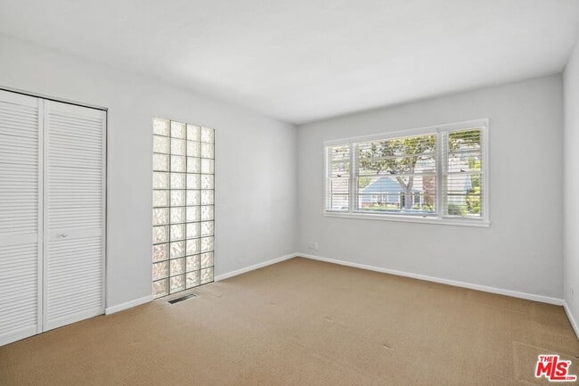 Building Photo - 3460 Angelus Ave