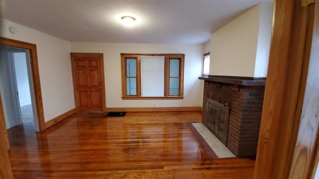 Building Photo - 303 Laforte Ave