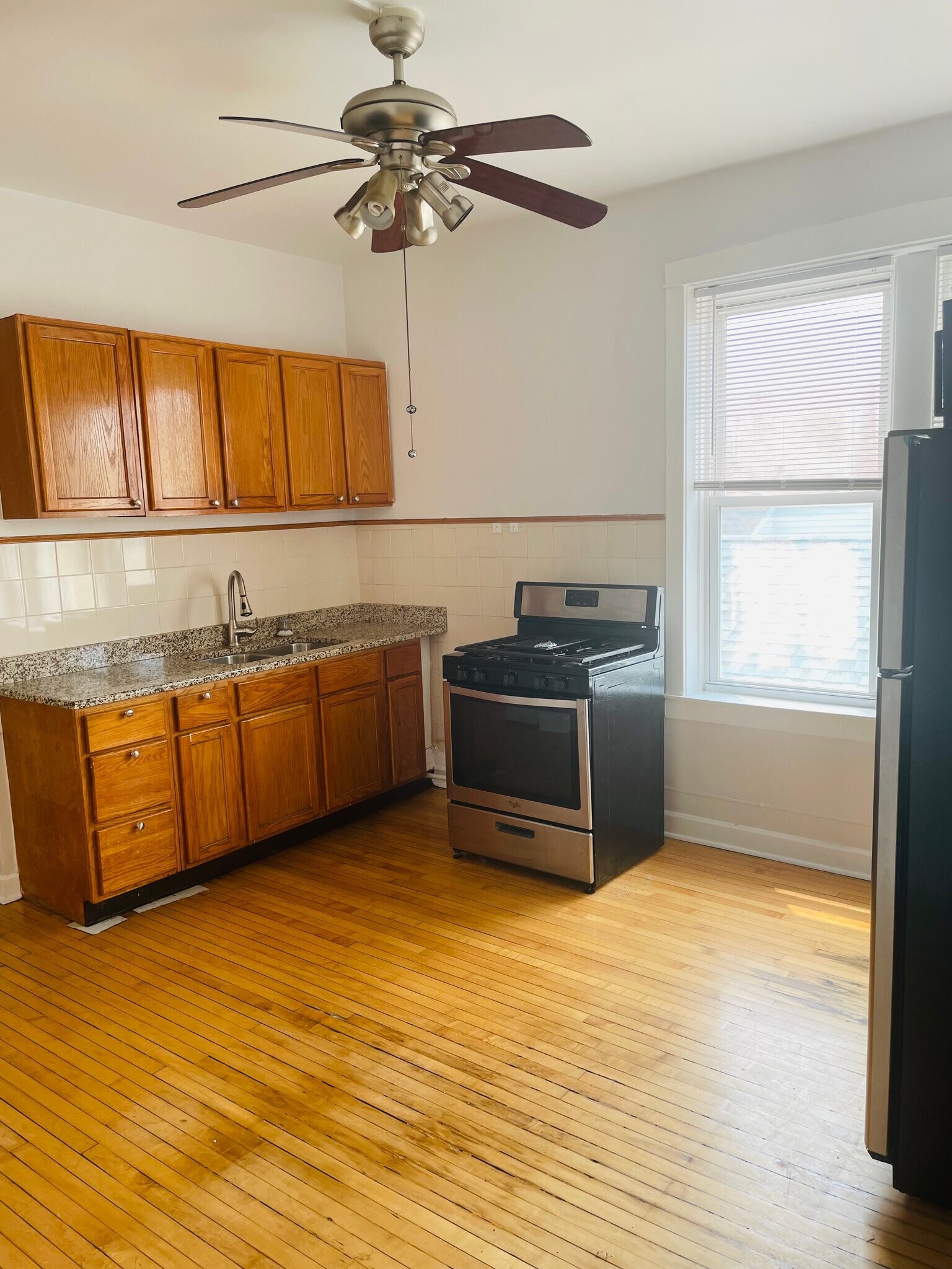 Building Photo - 3928 N Mozart St