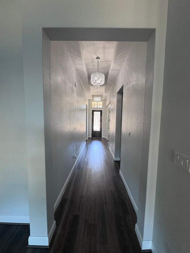 Building Photo - 513 Lambert Cv