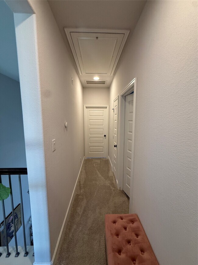 Building Photo - 563 Santa Rosa Hls Dr