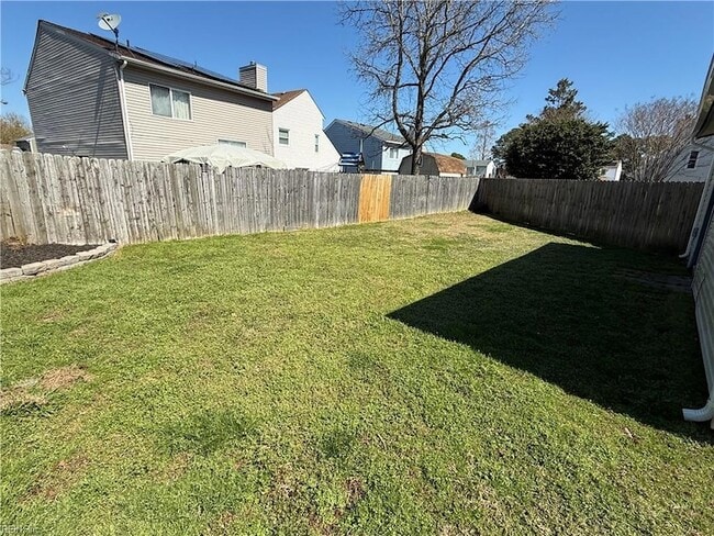 Building Photo - 1729 Dylan Dr