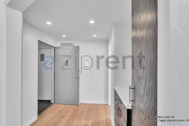 Building Photo - 1200 Gough St