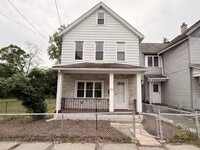 Building Photo - 2920 Marvine Ave