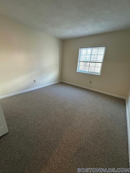 Building Photo - 3 April Ln