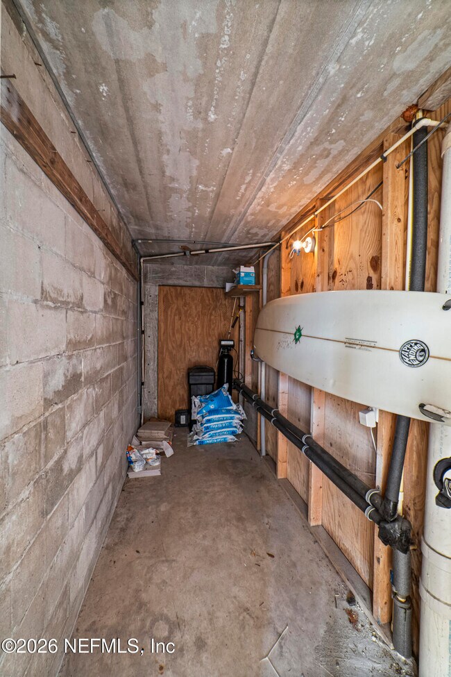 Building Photo - 121 13th Ave S