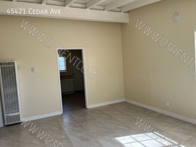 Building Photo - 45421 Cedar Ave