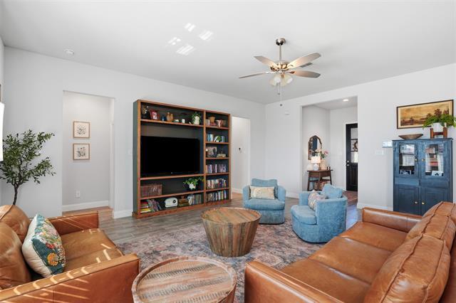 Building Photo - 1027 Moss Grv Trl