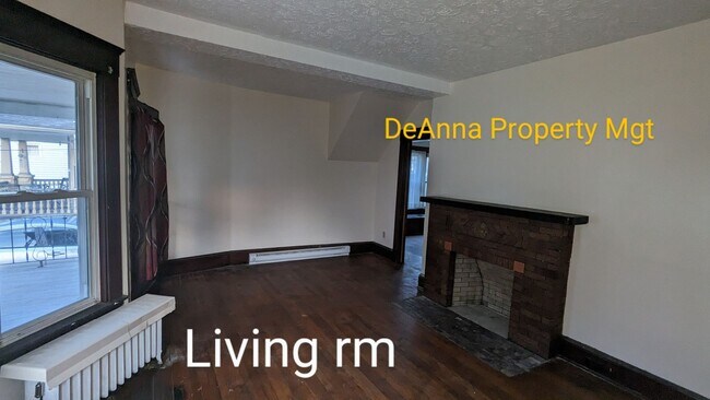 Building Photo - 3801 Mapledale Ave