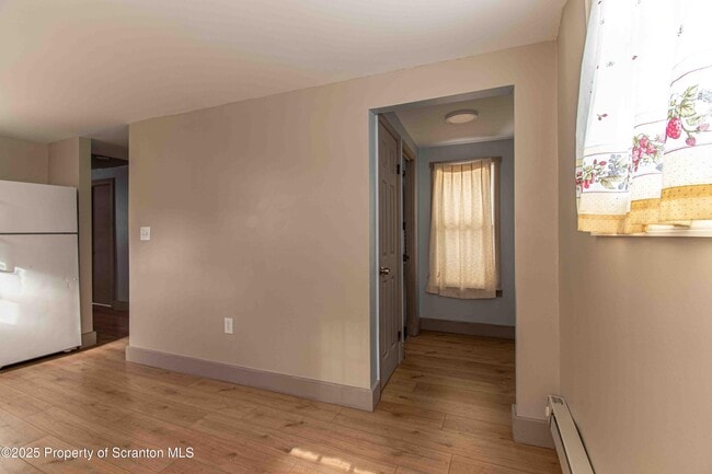 Building Photo - 540 N Main St