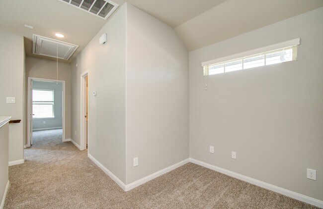 Building Photo - 17621 Northern Harrier Ct