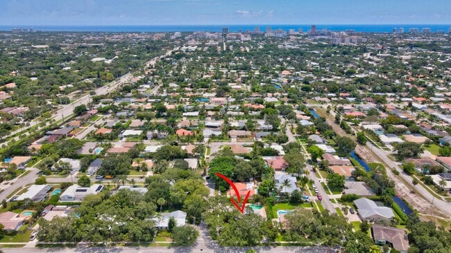 Building Photo - 88 SW 10th Dr