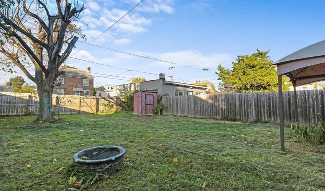 Building Photo - Charming 2 Bedroom, 1 Bath Home in West York Schools!!