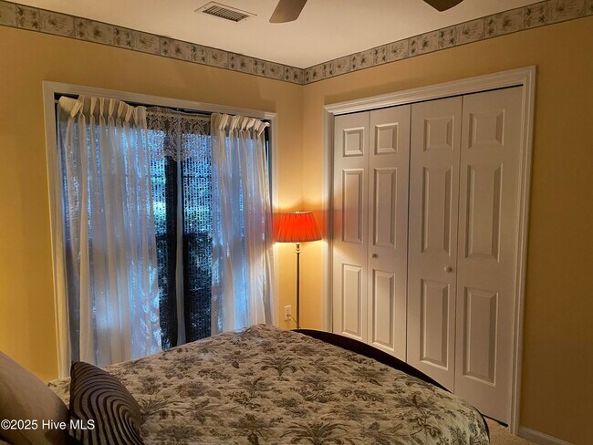 Building Photo - 872 Sandpiper Bay Dr SW