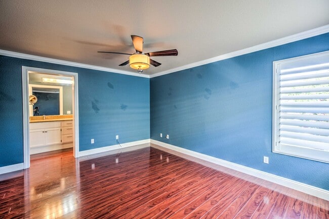 Building Photo - Elegant 3-Bed Home in Quiet Folsom Neighbo...