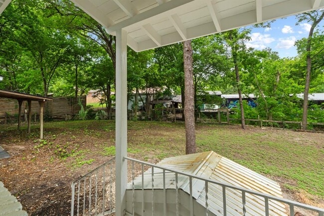 Building Photo - 1110 Somerset Ave