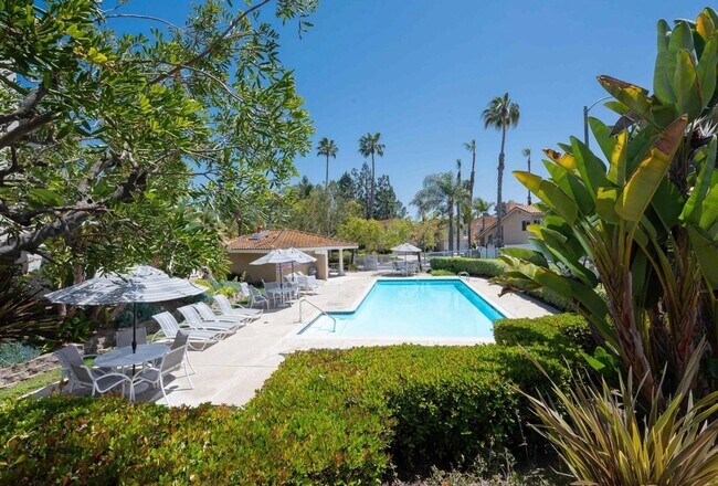 Building Photo - 4 Bedroom Home in The Promenade at La Costa!